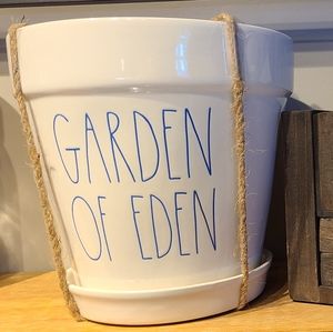 Rae Dunn Garden of Eden planter (LG)